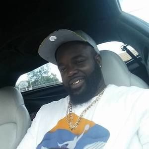 Meet your Posher, Dee